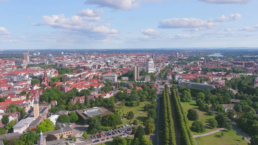 Luftbild von Hannover mit Eilenriede und Südstadt